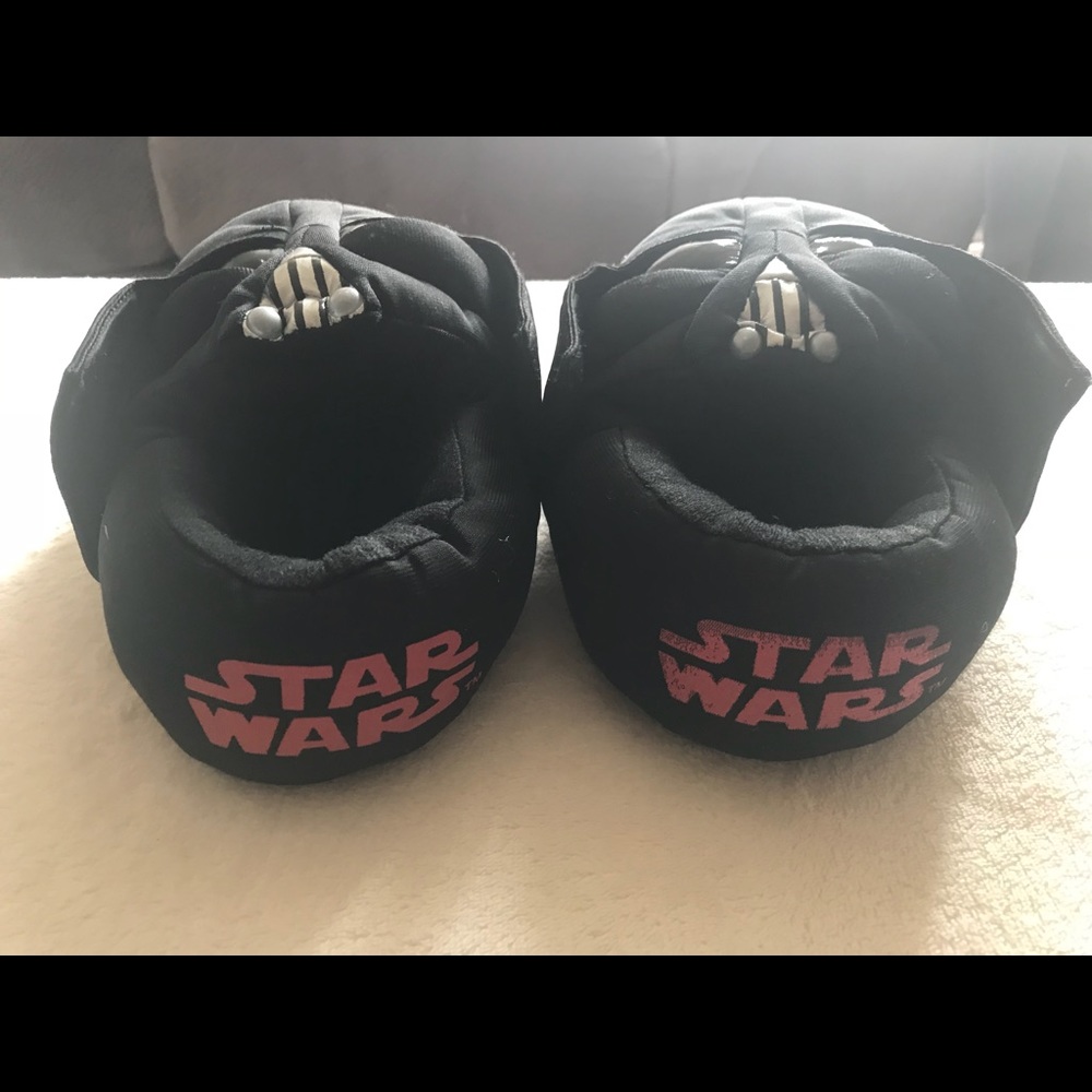 Star Wars Darth Vader Slippers Boys NWOT 13/1